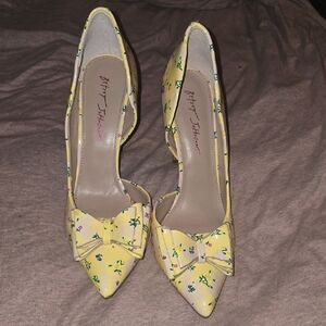 Betsey Johnson Yellow Floral Heels with Bow